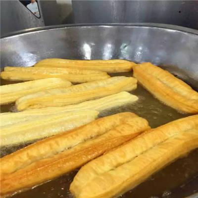  酥脆無(wú)礬油條的技術(shù)培訓(xùn)在哪里？成都小吃培訓(xùn)中心